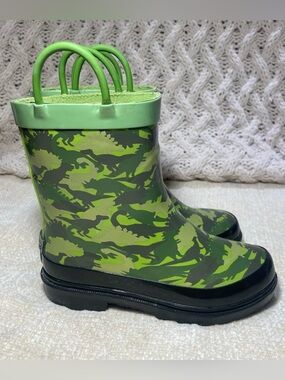 White Mountain Kids Green Dinosaur Camo Rain Boots size 9/10